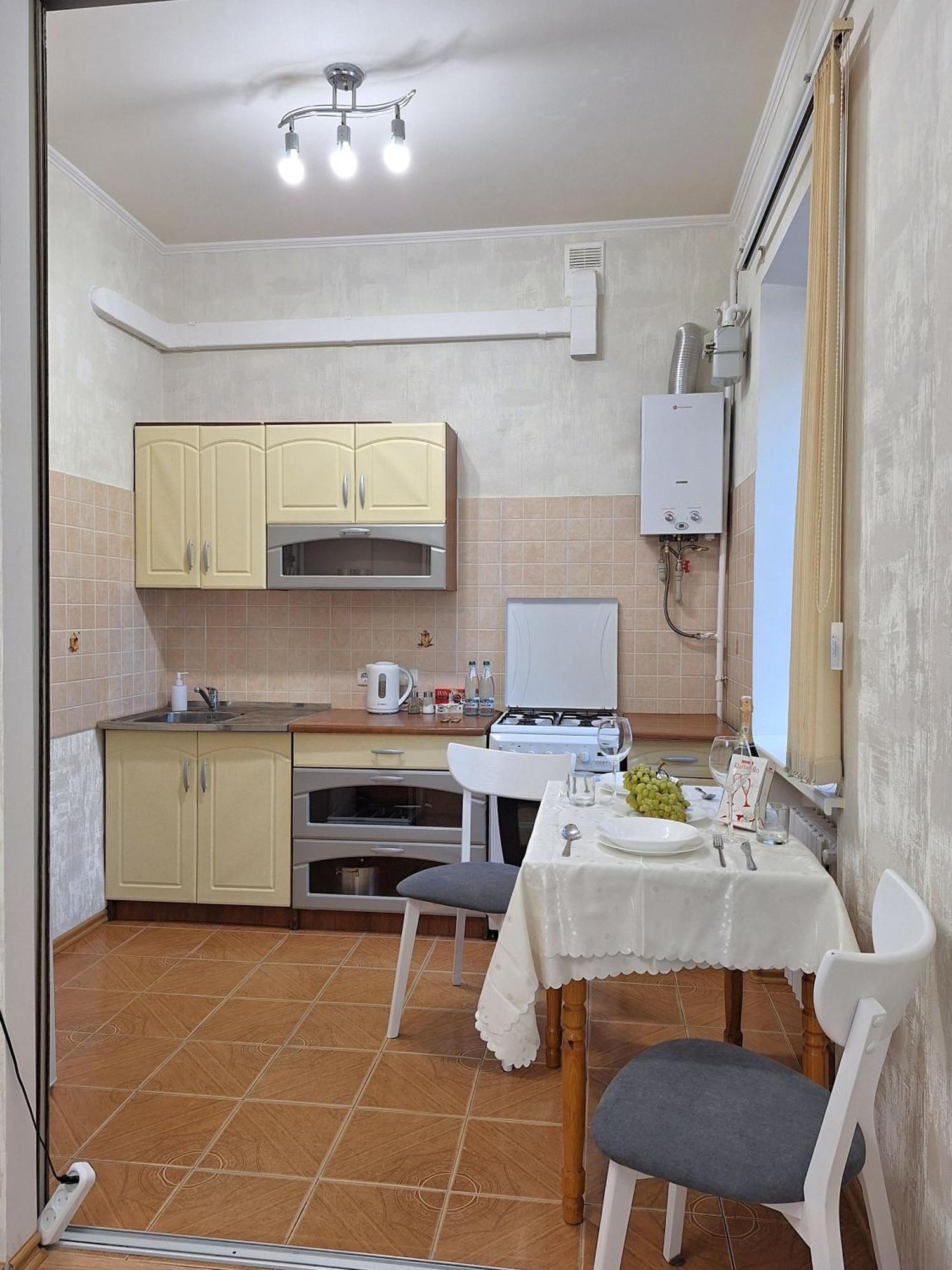Однокімна Квартира Біля Каштанової Алеї У Центрі Полтави Мережа Alexapartments Документи Для Відряджень Безконтатне Заселення 24-7 ポルタヴァ エクステリア 写真