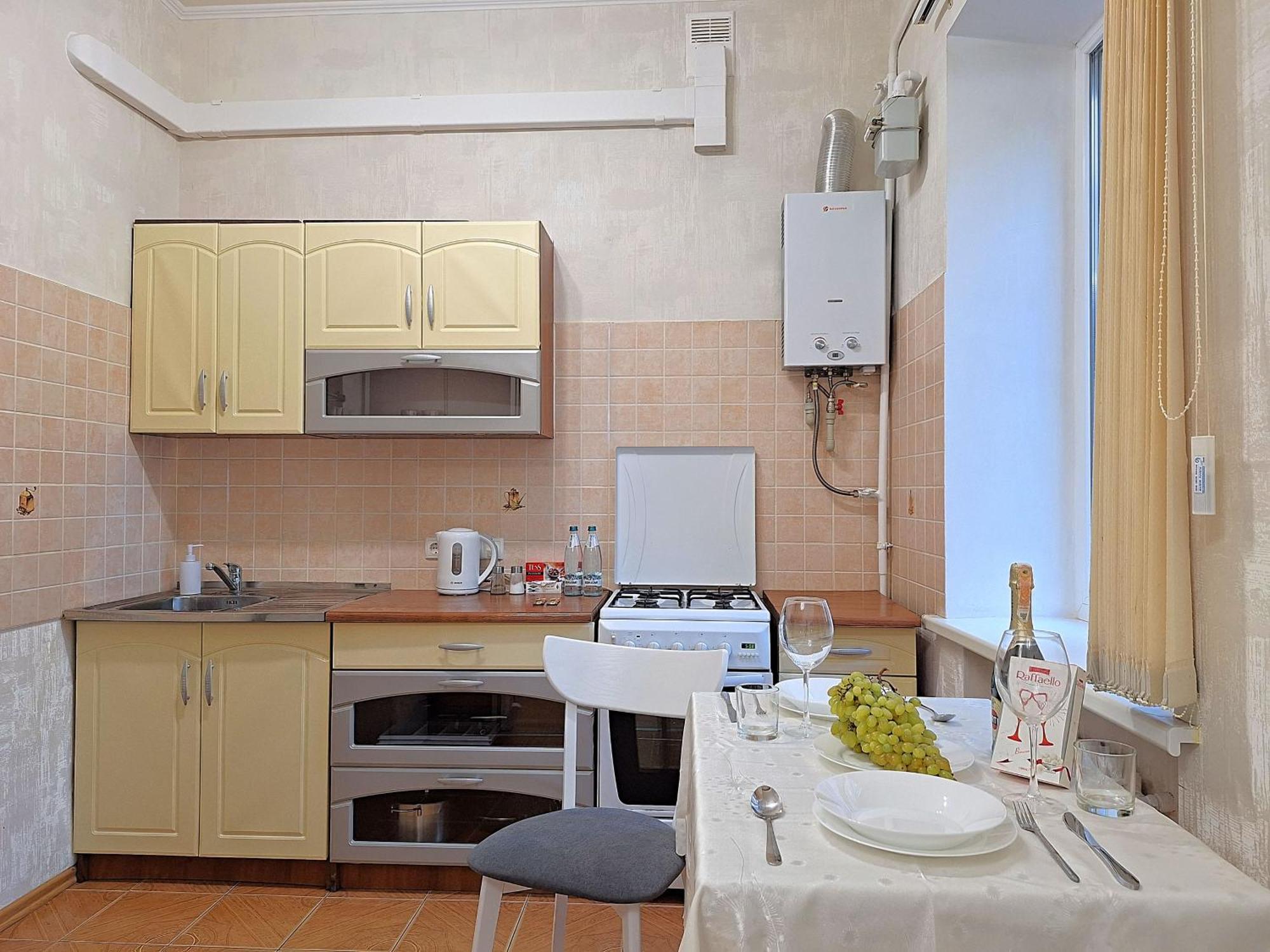 Однокімна Квартира Біля Каштанової Алеї У Центрі Полтави Мережа Alexapartments Документи Для Відряджень Безконтатне Заселення 24-7 ポルタヴァ エクステリア 写真